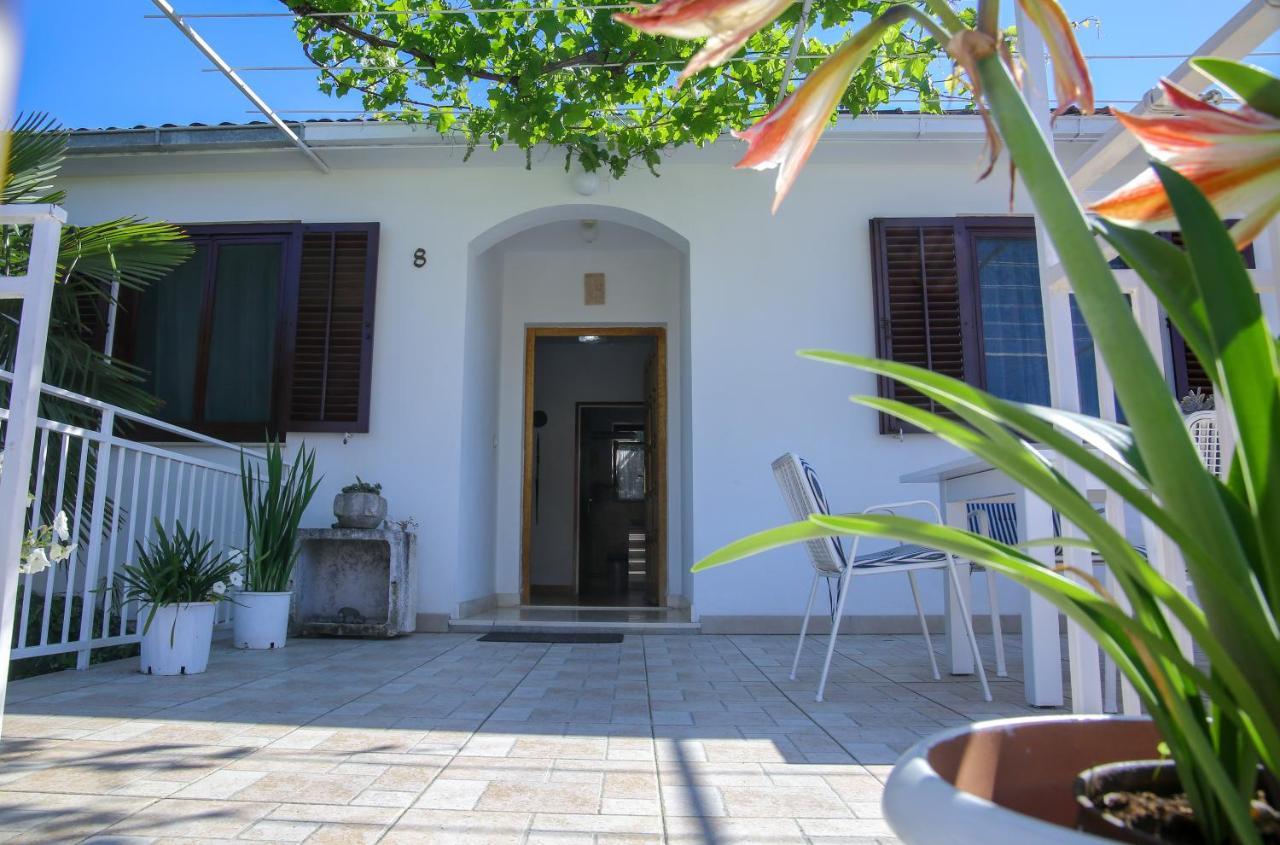 Artistic Summer House Marinovic With Garden&Bbq سوبيتار المظهر الخارجي الصورة