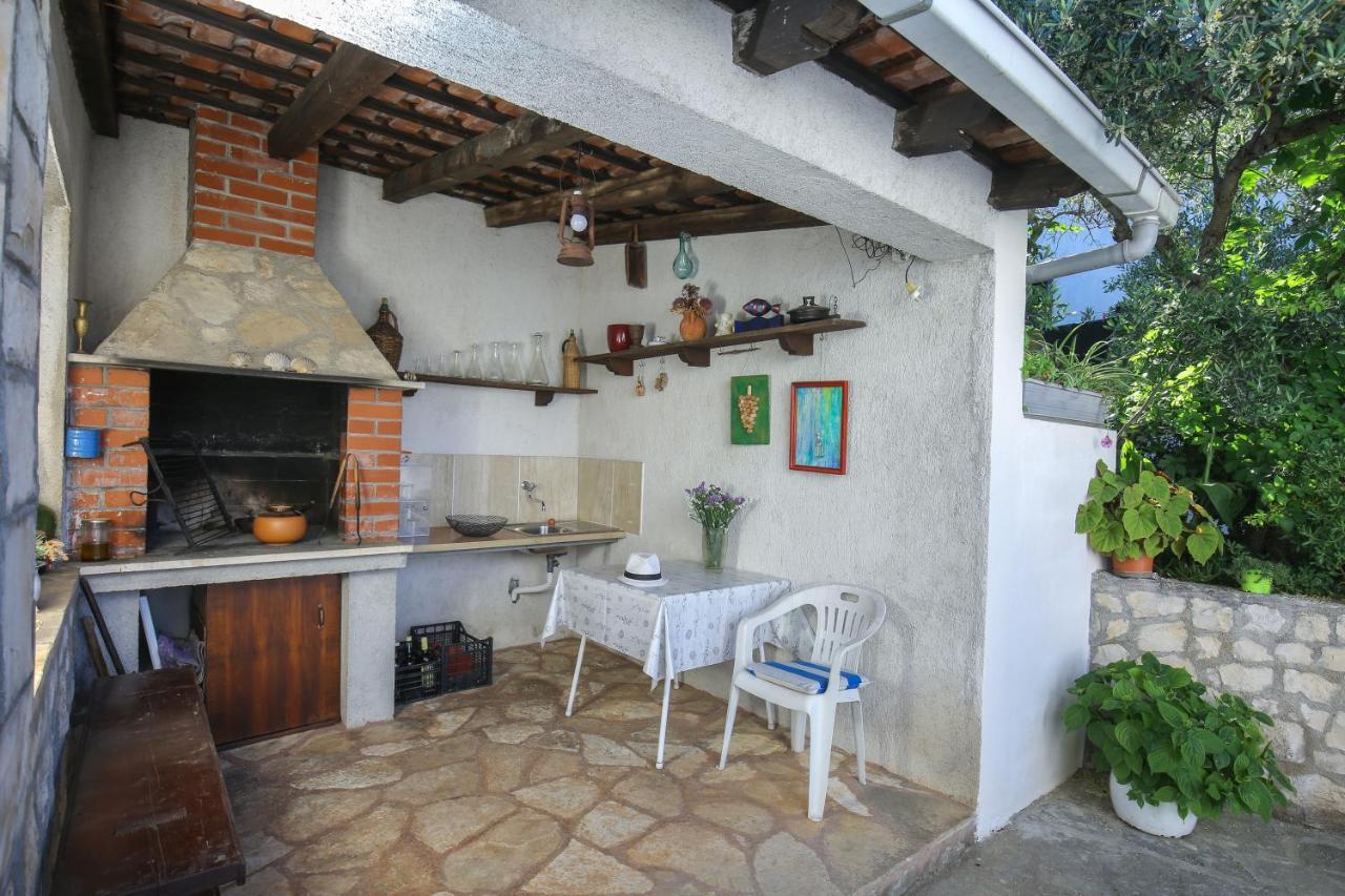 Artistic Summer House Marinovic With Garden&Bbq سوبيتار المظهر الخارجي الصورة